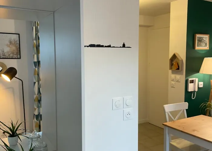 Daire Minimes, Studio Cosy Tout Confort, Wifi, Parking *